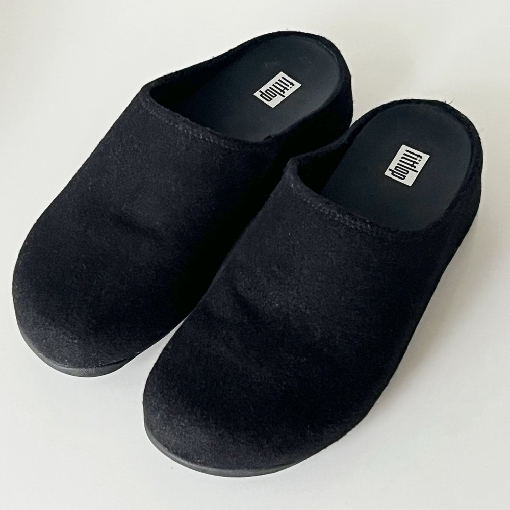 FitFlop™ Women's Shuv Cushy Felt Clog Slipper Black Comfort Shoes Size: 8